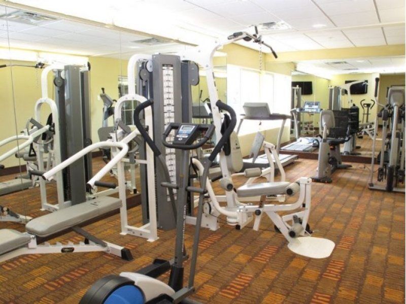 Hotel La Quinta By Wyndham Airport / Expo Square Tulsa