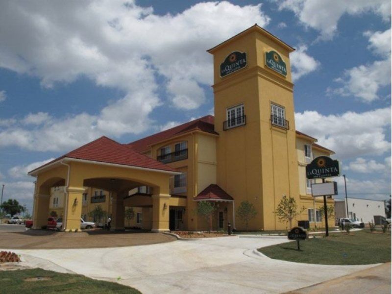 Hotel La Quinta By Wyndham Airport / Expo Square